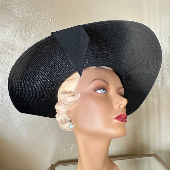 IMPRESSIVE 1970s\' NAVY STRAW WIDE BRIM HAT WITH FOLDED BACK BRIM + BLUE FLOWERS main image 4